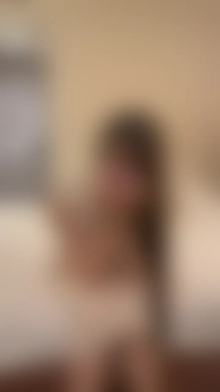 【ゴールドプランで初公開】
妻が他人棒で初めてイッた記念すべき動画で、
旦那の毎回のオカズにもなっています‼︎

他人棒で初めてイク妻を目の前にすると嫉妬は計り知れなく、この日の寝取られ後は朝まで妻を求めました。

今回は前編をお届けします😊 (2/2)