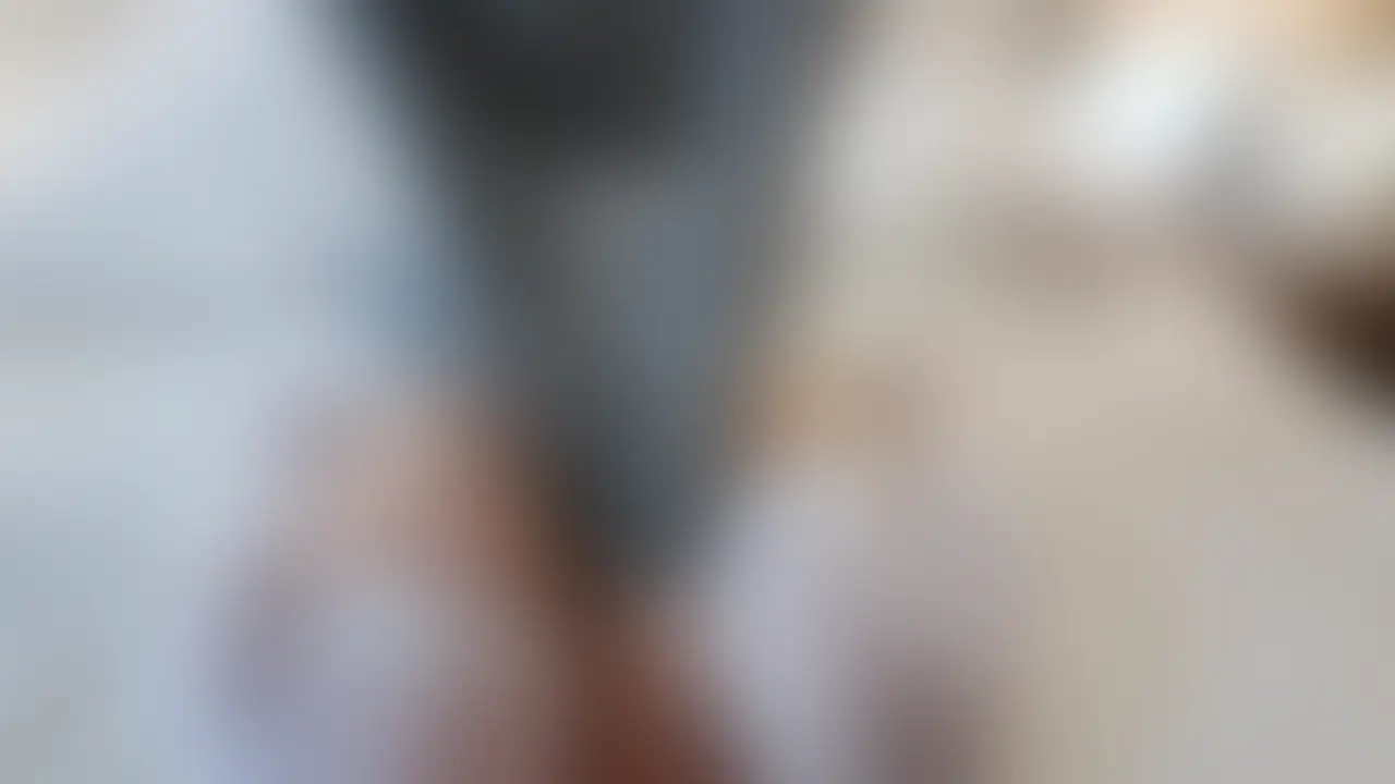 【むち尻穴あきパンツで主観くい打ち騎乗位&中〇しえっち💙】
彼が今回渡してきた下着..……
なんと穴が空いてる!!
これ実は一回履いたことあって、
動画も撮ったんだけどそれがファンの方にも彼にも好評でもう一回したいとのこと..ᴗ ᴗ!!
全然いいんだけど私まだまだお尻育ってないし興奮するのかな..と思ってるんだけど
これ着た瞬間彼はすぐ勃ってました( . . )笑
ハグしたり、ちゅーしたり、
いつものいちゃいちゃからどんどん激しいえっちになっちゃって...たくさんイかされちゃいました……♡
彼がフェチの人に興奮して欲しい!!って気合い入ってたので、
みんなも見てみてね〜(՞っ _՞)♡ (2/2)