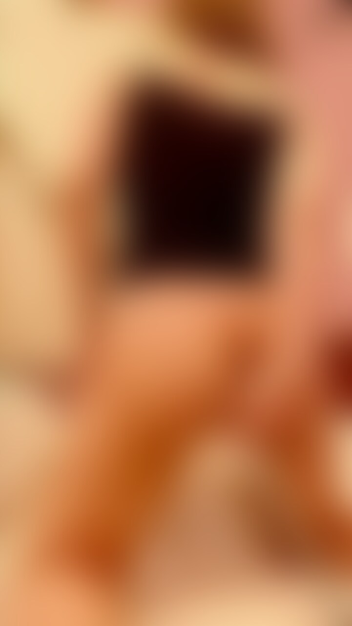 【H】会員限定イベント「個別鑑賞会」のまとめ動画。
目の前の女の子を独り占めできるのが個別鑑賞会です。
仕事後の足、腋、肛門、アソコ、肛門の匂いチェック。オナラを嗅いだりクンニしたり…
掻き出すためにアナルに入れた指を嗅がせたりの願望叶えられるイベントです。 (2/2)