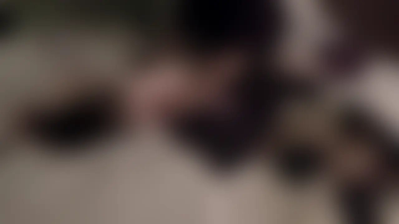 りなちゃんのえっちな脱衣くすぐり♪
圧倒的2次元感のある白くてほっそりした体を、前から後ろからたーっぷりくすぐっちゃいます♡
いくら身体をよじっても逃げられない状態、苦しそうだけど楽しそうで可愛いー!
「あぁっしんどい♡」
「もういい!もういい…///」
って言いながら可愛い反応するから、全然やめてあげることができないですよねー…
全身さわさわされて甘い声が漏れちゃってるのもぜひお聞き逃しなくですよっ!
りなちゃんの反応、ぜひ楽しんでねー! (2/2)