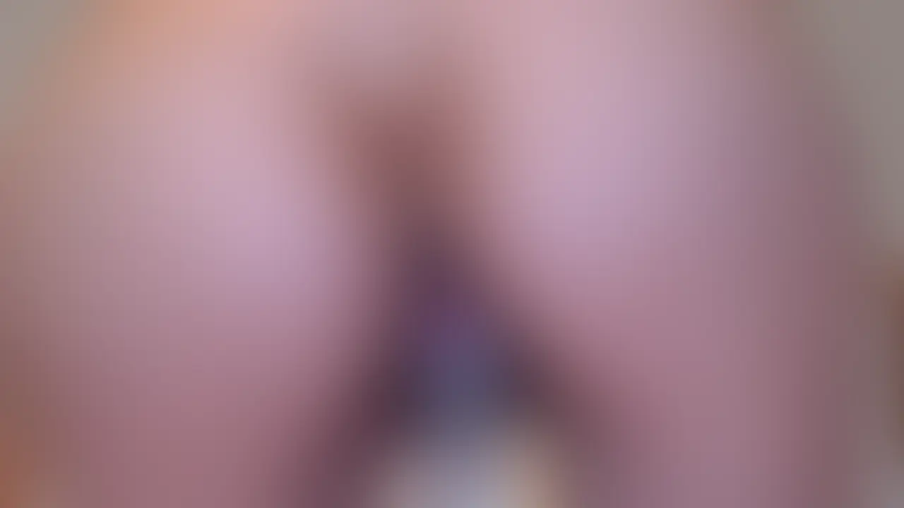 今回のまゆちゃん動画はディルドでの杭打ちオナニー&おならです。
生尻派の方とおならオナニー好きな方に向けた動画です(私がそうです)。
普段から4日に1回くらいしか💩しないらしいのでおならが毎回臭いというまゆちゃん。
でも自分の臭いおならが大好きらしいです。
なぜかした後にこっちが嗅いでと言ってなくても嗅いでます笑。 (2/2)