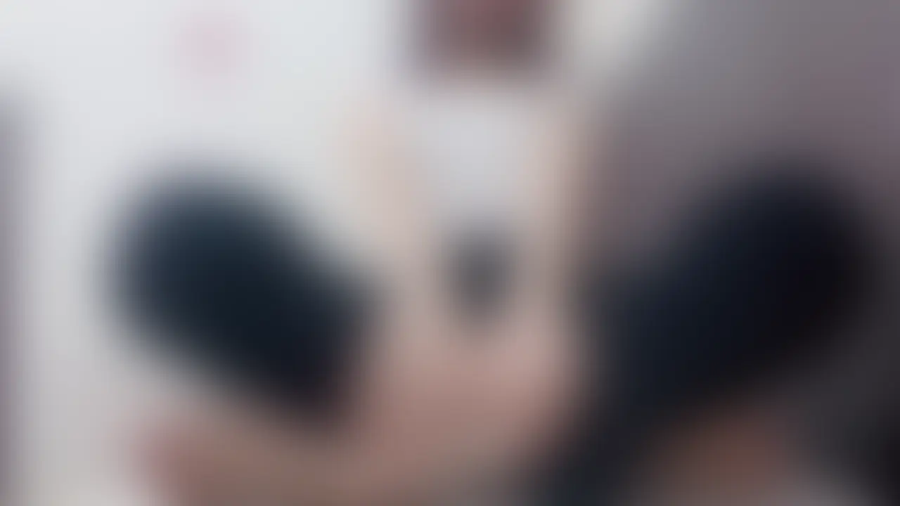 初の目出し動画㊙️…ついに単品販売解禁‼️
※2026年1月1日以降は完全単品販売となります。
⭐️アンナ攻略プランの方は過去投稿で全てご覧いただけます

⛰️アンナの向こう側プランにて3/31まで限定公開中㊙️

多目的トイレのギャル痴女人妻【完全版】

多目的トイレの非常ベッドにて
おちんぽ様に口穴で媚びまくり、
ぐちょぐちょのおまんこで跨り擦り付けて
咥え込んでしまったらもう…制御不能。

あとあと見返した時に
非常ベッドが壊れるんじゃないかと心配になりました…
最中はそんなこと気にする余裕なんてゼロです( ˊᵕˋ ;)

⚠️白目以外で目元にモザイクがない動画を公の場所で公開するのはファンサイトを始めて以来初となります。
おそらく最初で最後の目出し動画…
単品販売は身バレ防止のための価格となっております。
ご了承いただけますと幸いです🙇‍♀️ (2/2)