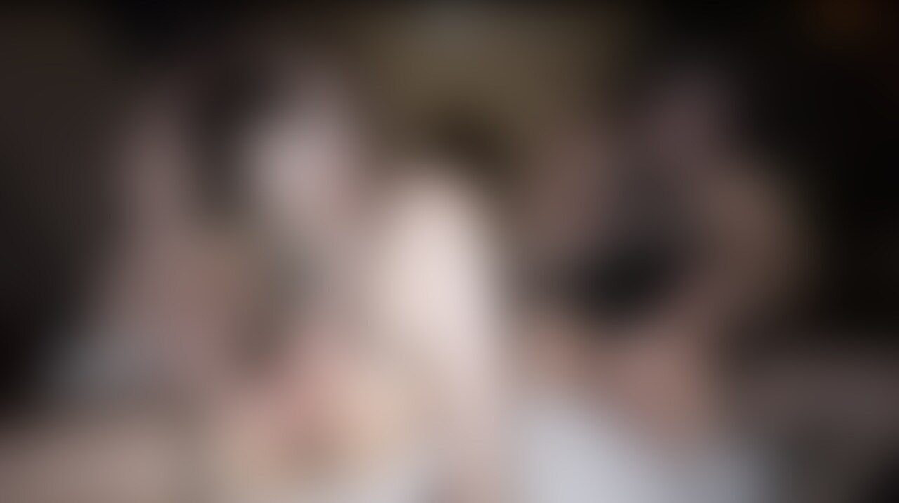 仲良い友達と4Pでレズプレイ① (2/2)