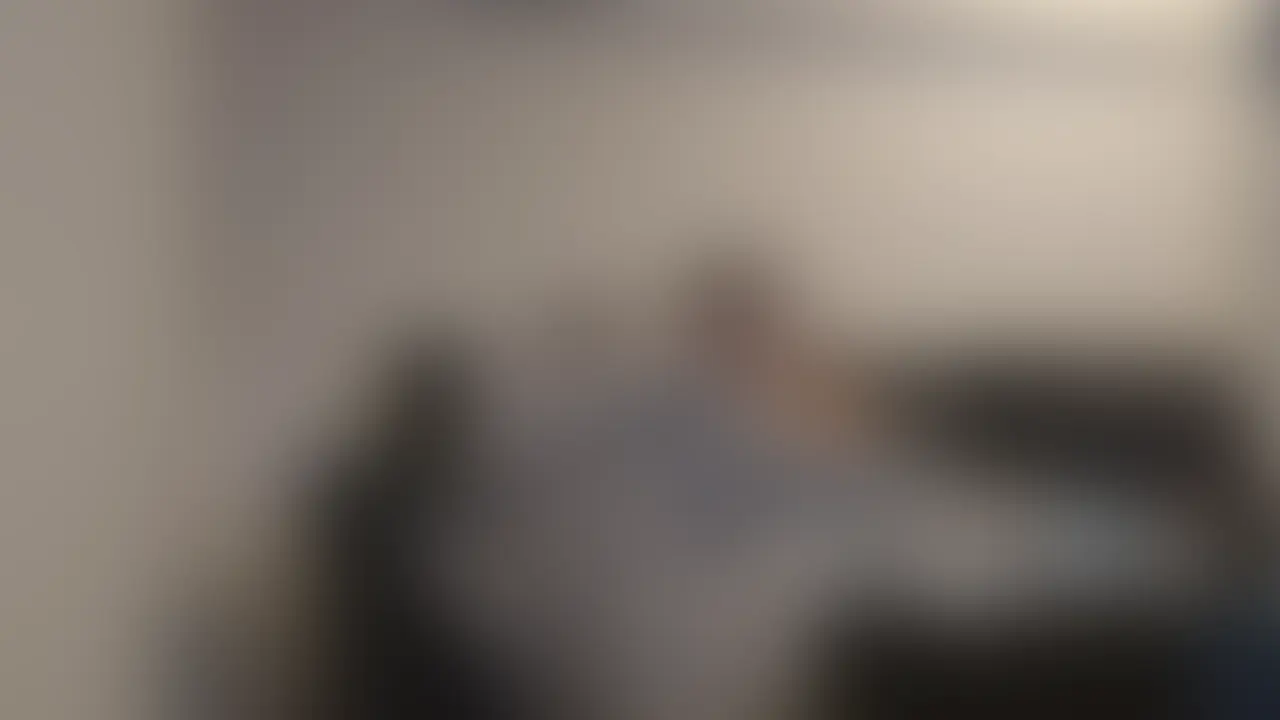 【31歳美人妻】 前回ベロベロだった人妻とまた遊びました。
お酒が好きなのですが、いつも飲んだらベロベロになっちゃいます。
今回は我慢できず勝手にゴムを外して生ハメまでしてます。
プレイ後二人とも爆睡で朝起きるともうタクシーで帰っちゃってました。
毎回朝帰りでドキドキしながらお家に帰るHな人妻さんを
ぜひフルバージョンでお楽しみにください。 (2/2)