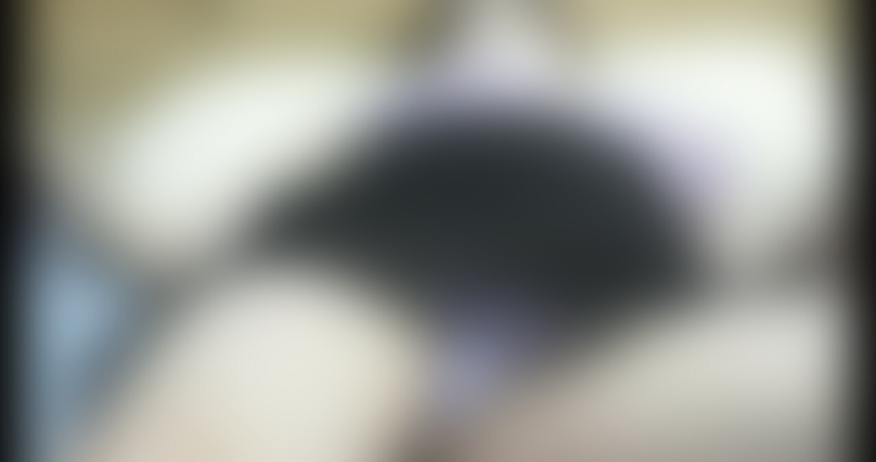 子どもがお昼寝した間にこっそりオナニー
着衣からサルートの下着だけになり最後は全裸で気持ち良くなりました😊 (2/2)