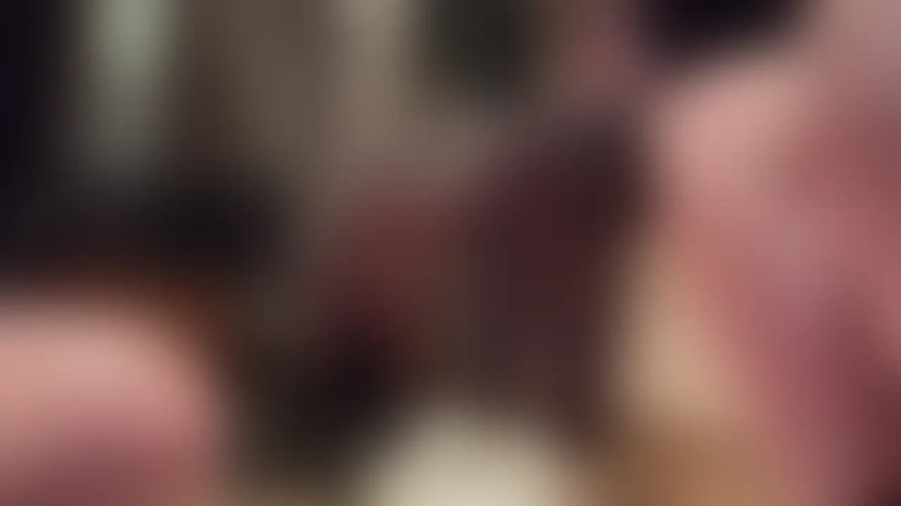遂に実現!!
待望の3名の女性様に貢ぎ、馬鹿にされ、足コキされ、発射!!
年下女性様にお金を貢ぎ情けなく負けてしまうM男
3人の圧力に押されお金を渡し、してほしい事を満足にしてもらえず、、
「さっさと逝かせようよコイツ」と大量の貢ぎも虚しく
あっけなく短時間で足でしか相手にされず、、
足コキで発射させらてしまいました。
こんな状況でも興奮が醒めない、、、 (2/2)