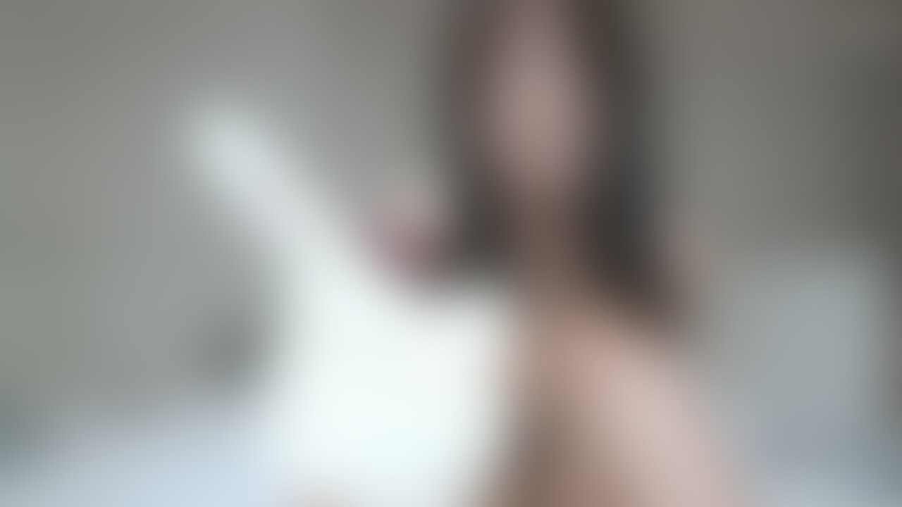 ストッキング破り手袋オナニー💕 (2/2)