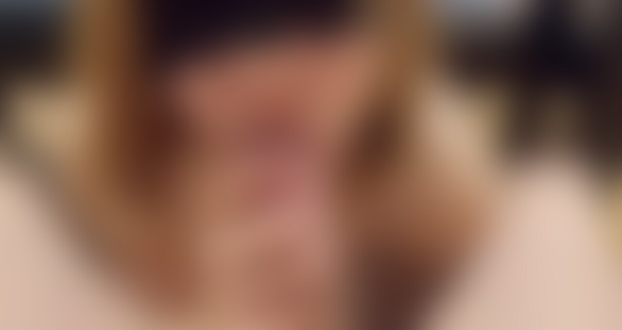 テーブルの下からフェラ。やっぱり欲しくなっちゃう (2/2)