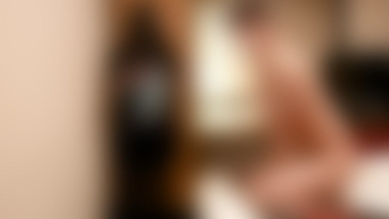 気持ちよくイキたかったみたいだけど気持ちよくイかせてあげなかったの🥺
おちんぽから精子たらーって垂らしちゃって可愛いよね?🥺
乳首もいじめてあげたよ?♡
2回目は気持ちよくイけるかな?♡気持ちよくうららの手でイきたい?🥺 (2/2)