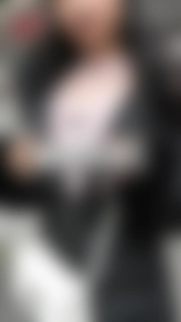【女子大生の足あげ腰へこアクメ💕】
路地裏No.05「なつみ21歳」
【ガチ素人がまさかの腰へこオナニーする変態だった件】
TikTokの撮影だと言われてホイホイついてきた
押しに弱い現役女子大生😎
「足上がっちゃう、、(照)」
下ネタインタビューから下着チェックまで流されていくなつみちゃん
ナイトライフ特集なんて言いくるめて指オナさせたら
まさかの足あげM字で腰へこしながらガチアクメしてました🍌
その辺を歩く本物一般女子のドスケべオナニーは必見🥰
一回アクメしたらエロスイッチがONになり、フェラ抜き口内射精までさせてくれる大サービスJDでしたw
しかも、長舌よだれフェラのテクニシャン
カメラマン大興奮の大量口内射精シーンは後編にて公開🔥
⚠️動画及び写真の無断転載は著作権侵害となり、10年以下の懲役又は1000万円以下の罰金が課せられます。発見次第、法的措置を取らせていただきます。 (2/2)