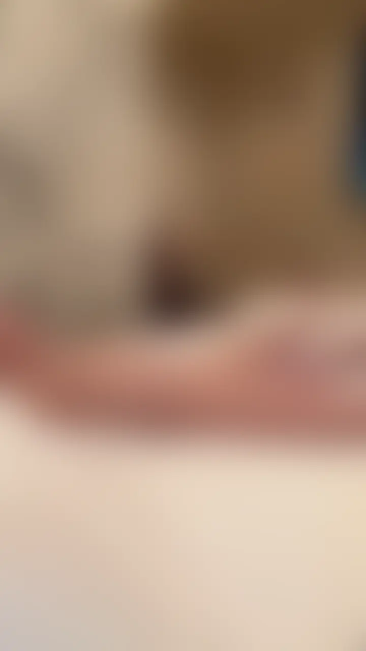お尻に精子ぶっかけてもらいました♡
ある日のラブホでのHを動画撮影!
プライベートなのでまったりのんびりハメハメw
オナニーでイッて、クンニされて、
イラマフェラ!
ガンガンピストンでおまんこ突かれて
寝バックでお尻に精子かけてもらいました♡
あと余談ですが終始電マでイカされてます♡ (2/2)