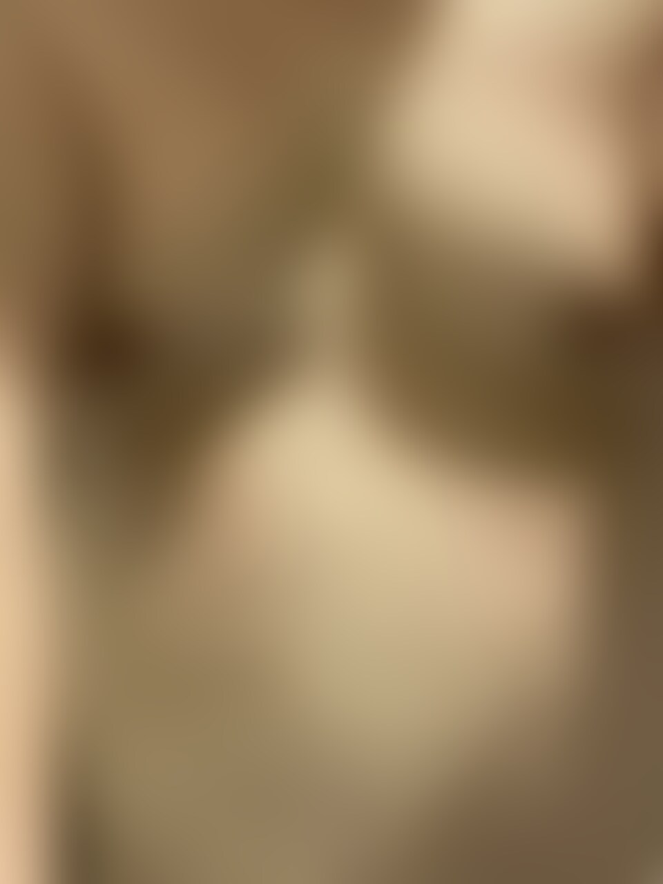 最近、左のおっぱいの下に赤み掛かった点が出来てるんだけどコレホクロなのかなぁ？？🤔それともおっぱいしゃぶられ過ぎて... sample 2