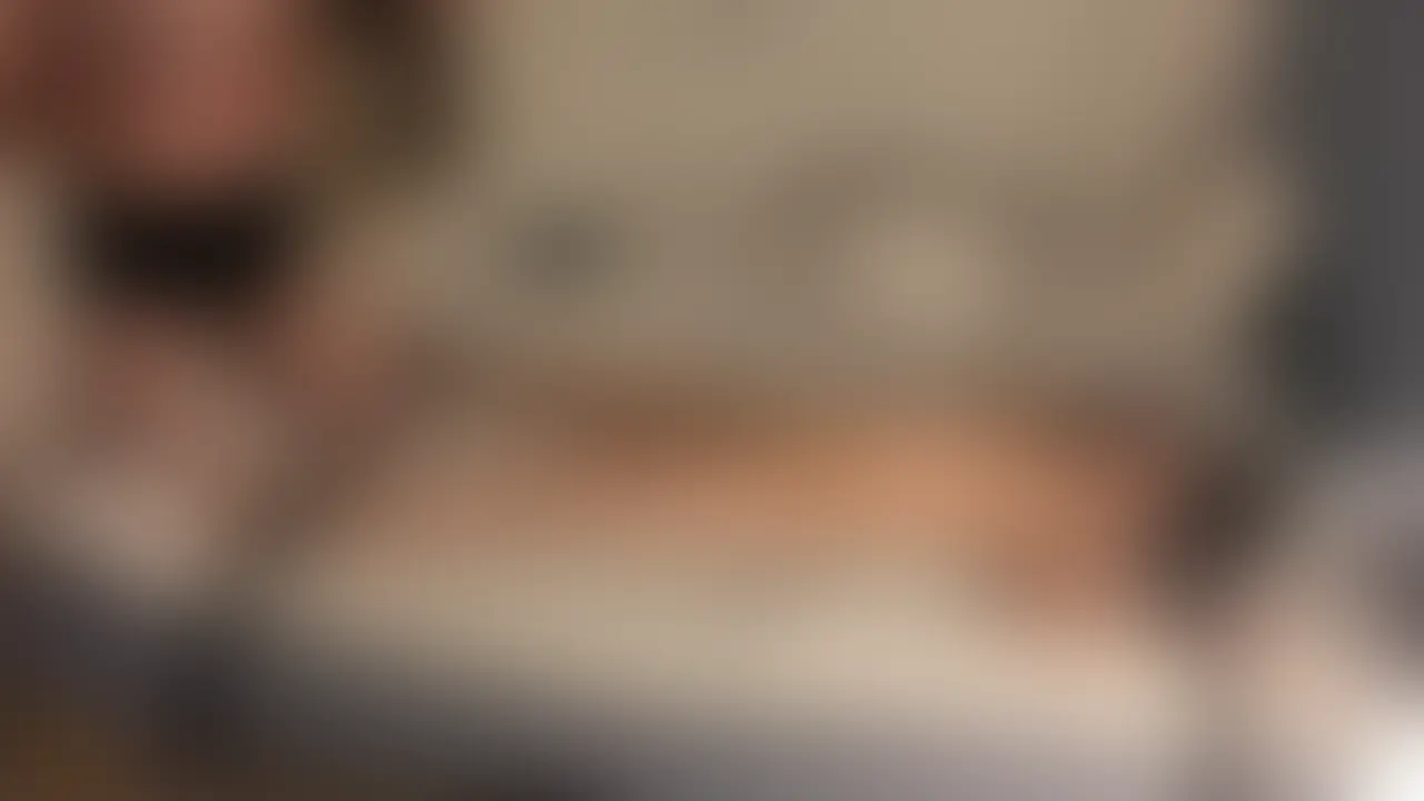 ベッドに◯束されて、めちゃくちゃに犯されちゃいました💓おもちゃ責めされたり、たくさん突かれて
めっちゃイキまくりました🥰是非見てください (2/2)