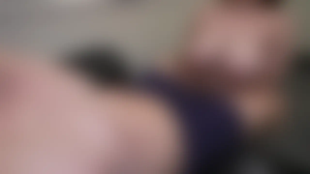 12【パイズリ×乳首責め】チクニストへ捧げる乳首責めパイズリ挟射
終始乳首責められまくってます!
気持ち良過ぎて我慢するのに必死でラストは大量挟射してます...
乳首責められながらのパイズリはなかなかレアだと思うので
乳首責められ好き×パイズリ好きの方は迷わずご覧下さい(笑) (2/2)
