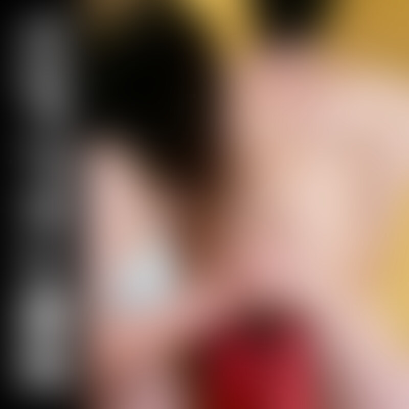 ※この動画は以下の動画のサブアングルです。
https://myfans.jp/posts/2c9492ec-5c30-45c6-8512-a9aab0ee531f
今回は初めて貞操帯を装着した作品。実は、わたしが運営しているSNSにて、「貞操帯をでたくさん我慢させられる動画が見たい!」という意見をいただき、今回の作品が完成しました。
まずは貞操帯を装着、そこから手を○○○束して乳首を責められまくります。乳首舐めはもちろん、乳首を爪でいじったり、貞操帯を叩いたりしてM男を悶絶させまくるあやちゃん。
「ちんちん苦しいの?」「勃たせたら痛くなっちゃうよ?」と言葉責めのオンパレード。その言葉責めでも勃起してしまうM男。ただ勃たせることはできません。
ちんちんが苦しくなって6分ほどで貞操帯を解放。
そこからも寸止めのオンパレード。手コキして寸止め、手コキして寸止め、、、
しかも○○○束してた布でちんこをビンタ!
解放されたのに射精できない状況が素晴らしい。。。
何度も繰り返される寸止めとちんこビンタ。。。そんな我慢プレイが好きなM男さんはぜひ見てみてください。
寸止め回数:2回
時間:約11分
射精回数:1回 (2/2)