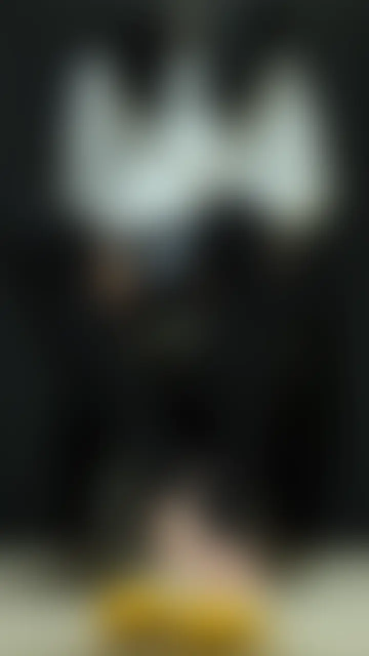 男の娘が生足トレンカの足裏を見せて誘惑してみた！ sample 1
