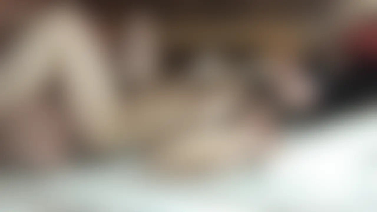 【顔出し有】種付けプレスされる剛毛女♡
何度もアクメしちゃった...♡ (2/2)