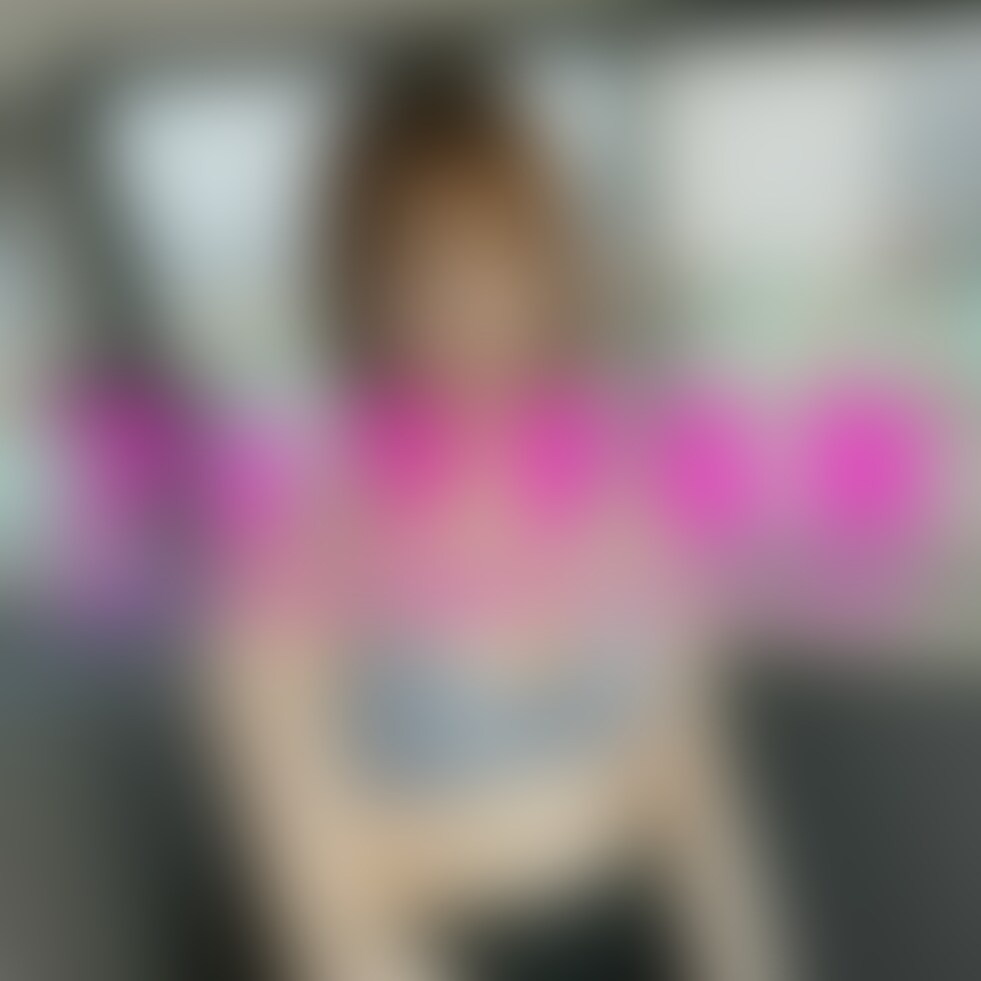 「美JD！はじめての車内でパックンチョの巻！」
フェラする女　FSO-056

ひさびさにアプリでゲット！

大ヒットです！美形JD！

今どきのK系ですね

なんでもあまり経験がなく

車内でフェラも初めて！しかも口内発射も初めて

お初いただいちゃいました（笑）

少し緊張気味なのがたまりません

一生懸命咥えてくれるめちゃくちゃいい子でした！ (2/2)