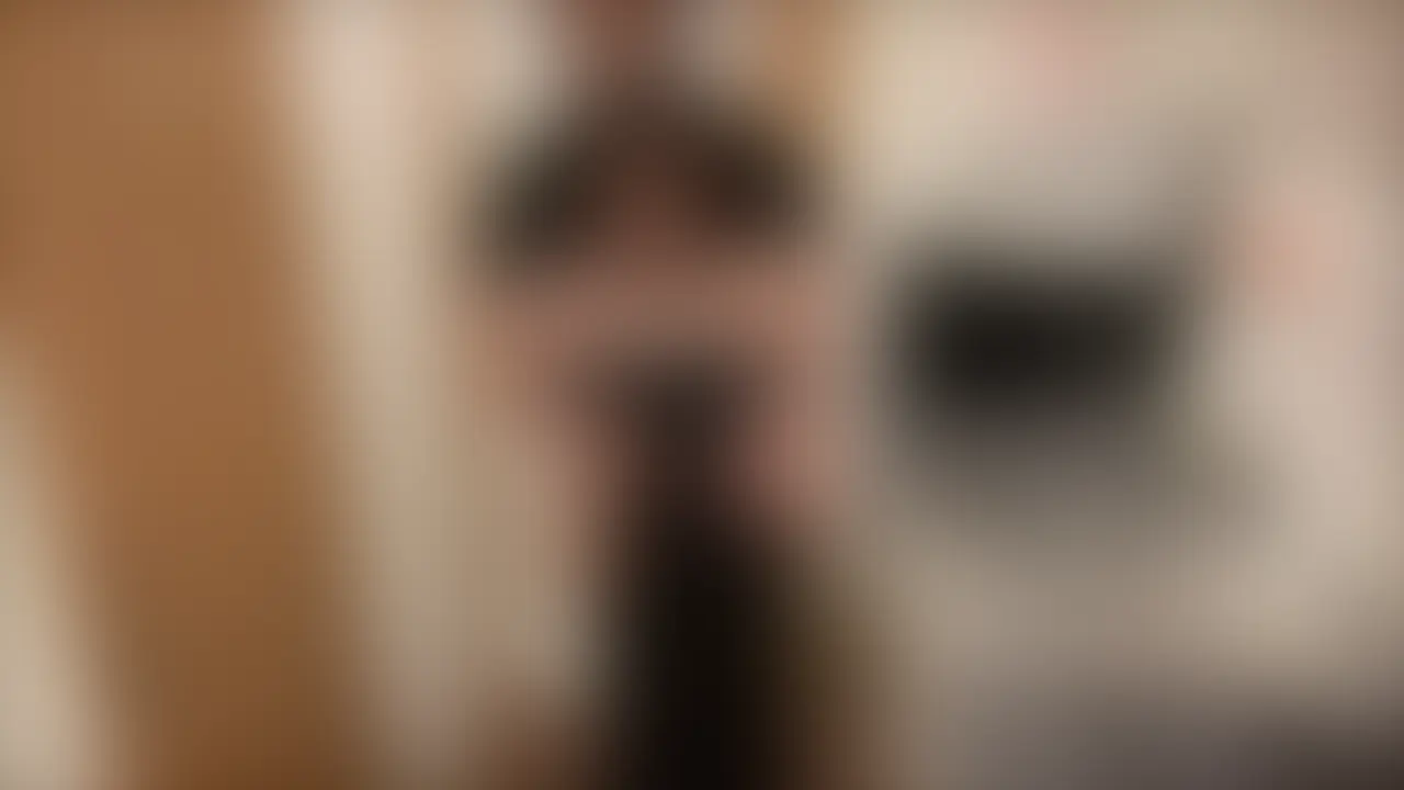 【ファン限定フル動画】🎁
友達の結婚式に行った彼女が家に帰ってきて、エロい姿に興奮した彼氏がキッチンで彼女のパンツ下ろして立ちバックでイキまくる。 (2/2)