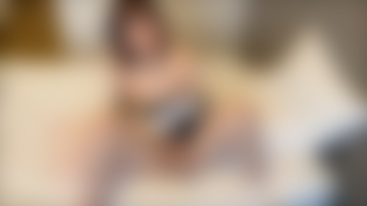 【ファン限定フル動画】🎁

こんなに感じたの初めてです。勉強が忙しすぎてオナニー4日間してなくて、久々にシたらヒクヒク感じちゃいました… (2/2)