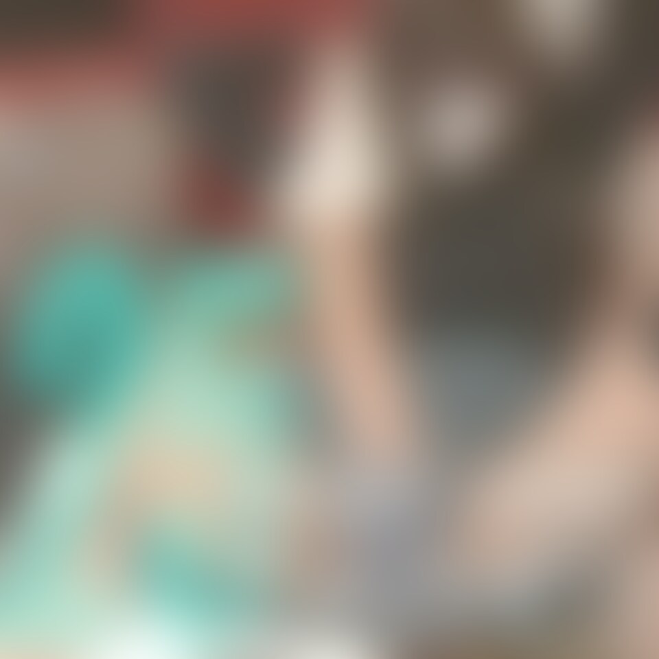 【ニーハイ姿のエロ人妻を味わう】
こんちわっっす☺
『まゆたく夫婦』で~す💖
個人撮影した素人人妻のエロ動画
今回はみんな大好き『ニーハイ』です!
絶対領域の爆発力はサイコーすぎますよね😍
今回も抜けるところ盛りだくさんです
ぜひ、最後まで楽しんでオカズにしてください!
オカズにしたらコメントで教えてください!
めちゃくちゃ寝取られ願望のある「たく」は興奮しますので…(*´▽`*)
ムチムチの身体を堪能しちゃいましょう!
黒ニーハイを纏いエロ匂漂う妻「まゆ」
大胆に脚を開き、挑発まがいのエロいポーズw
ニーハイの食い込んだムチムチ太股に釘付けになっちゃいます!!!
フェチアングルがたっぷりの1本🌈
喘ぎ声もキュートでかわいい💖
ドM人妻のドエロいニーハイ姿を見ちゃってくださいな✨
【タイム】
00:00 ニーハイ妻とエロエロタイム
01:11 後ろからパンツ越しにさわさわ
02:13 M字で生手マン開始
03:10 激しさ増し喘ぎ声が大きく絶頂
06:10 人妻濃厚フェラ
08:00 イラマチオで喉奥まで
09:11 マンすじからのクンニ
11:40 ドアップでクンニ
13:01 敏感絶頂で脚ガクガク
======
【今回の内容に関連するおススメ動画】
・奥まで鬼突き!超バックピストン‼‼
https://myfans.jp/posts/0073e25a-3fe6-4d9c-a7f8-902e6124334d?utm_medium=referral&utm_source=share&utm_campaign=post_share
・素人妻アヘ顔ハードピストン‼
https://myfans.jp/posts/56b322b9-09fe-49e3-8386-f2ea84208f0c?utm_medium=referral&utm_source=share&utm_campaign=post_share
======
【皆様へのお約束】
応援いただいた費用は、
今後の性活動(撮影機材・大人の玩具等)に還元させていただきます。
---------------
《まゆたくからのお願い》
日頃からたくさんの応援とご視聴、本当にありがとうございます🙇♂️
今後も変態夫婦の性生活をお届けしていきますので、
「❤️イイね」や「コメント」をしていただけると、皆さんと繋がれている気がして嬉しいです。
ぜひよろしくお願いいたします!
--------------- (2/2)