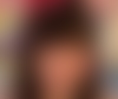 女子校出身で男性とは無縁の人生を送ってきたというマジメな優等生ちゃん!ピュアな性格で感じやすいカラダ!
そんな真っさらなカラダに腰をパンッパンッ打ち付けます!
カワイイ顔が絶頂と共に崩れる姿はエロカワ過ぎてハートと股間にグッときます! (2/2)