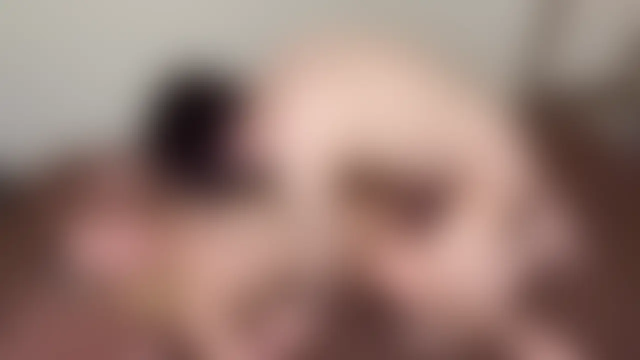 【完全未経験】寮に突撃してそのまま生ハメ決行!バックからついたら気持ち良すぎてオナラもでちゃって恥ずかしい🫣 (2/2)