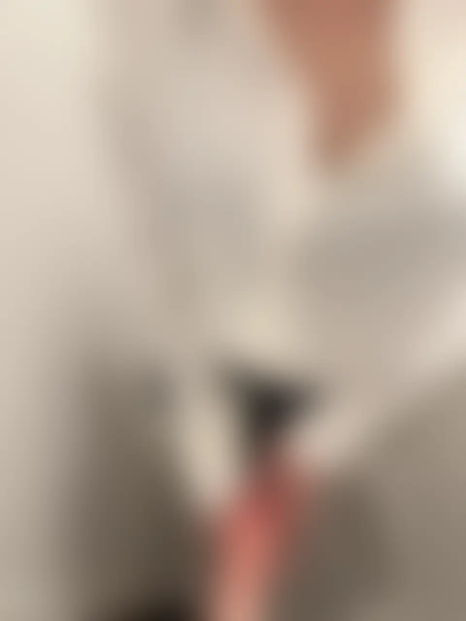 トイレでこっそり
あなたのギンギンのおちんぽを奥まで咥えてあげます♡
会社で友梨に抜かれる擬似体験してみる?
-------
仕事中なのに、、、
こんなおちんぽギンギンにして
いけない人だね♡
触ってたらどんどん大きくなってる...💕
もっと興奮させてあげる♡
ほら、おっぱい見たらもっと興奮してきたでしょ?
乳首すっごいビンビンなの分かる、、、?//
こうやってカリのところ乳首に当てて、、、
コリコリ乳首が当たって気持ちいいでしょ?
ギンギンおちんぽ舐めて気持ちよくしてあげる♡
長い舌で裏筋ずろ〜ってなぞられるの気持ちいいでしょ?
仕事中なのにムラムラして集中できなかったんでしょ?
奥まで咥えてあげるから出していいよ♡ (2/2)