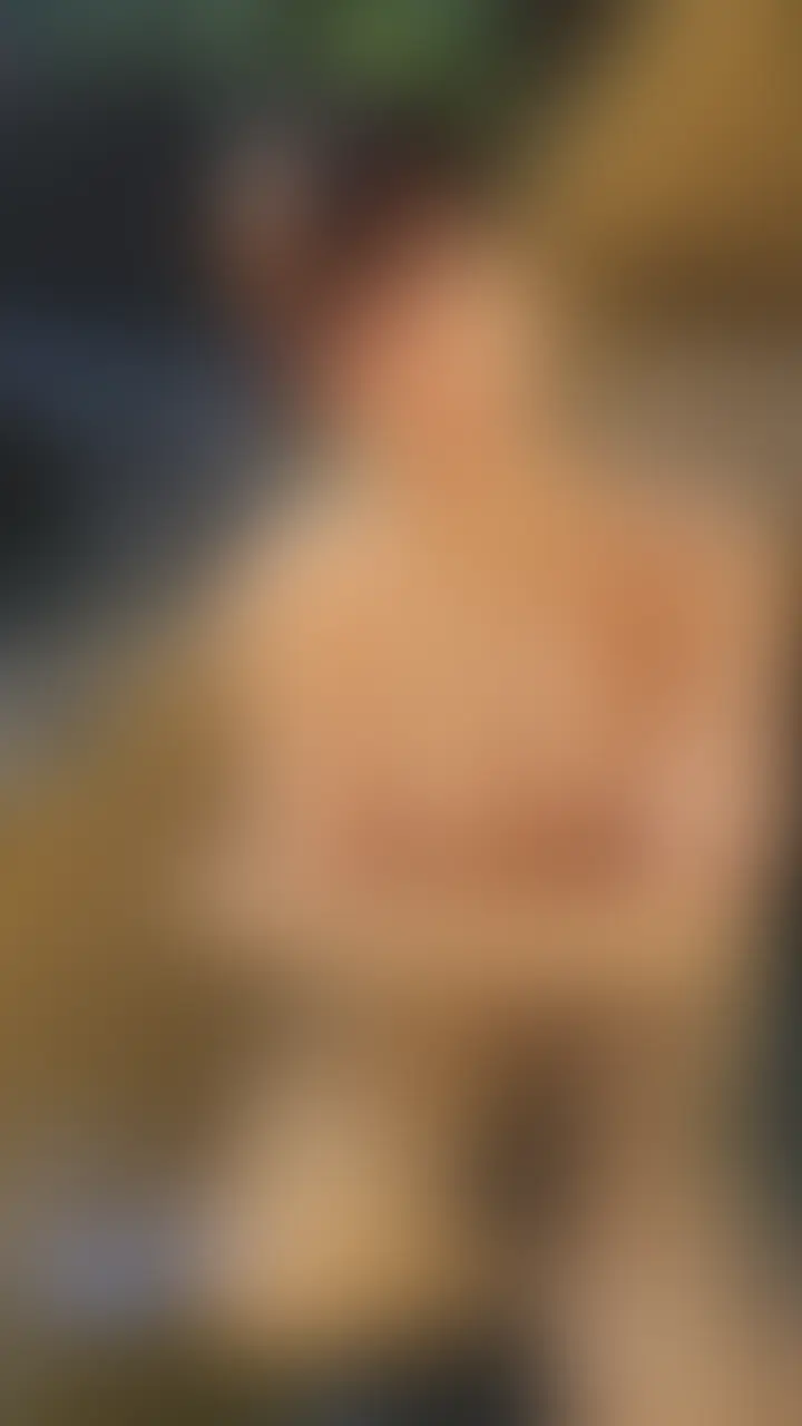 温泉でイチャイチャしてたら
ムラムラしてきちゃったよ🫣
杏奈のお〇んこ見てたら
興奮してきちゃうでしょ?
ペロペロ、パクリしてると
杏奈も我慢できなくなって
最後は挿入へ!!㊙️㊙️
※撮影許可を得ています。
※規約により陰部に一部モザイク処理をしています。
※二次使用、譲渡、転載、転売等は禁止させていただきます。
※無断転載等が発覚した場合、情報開示請求を行った後、著作権法に基づき厳しく対処させていただきます。 (2/2)