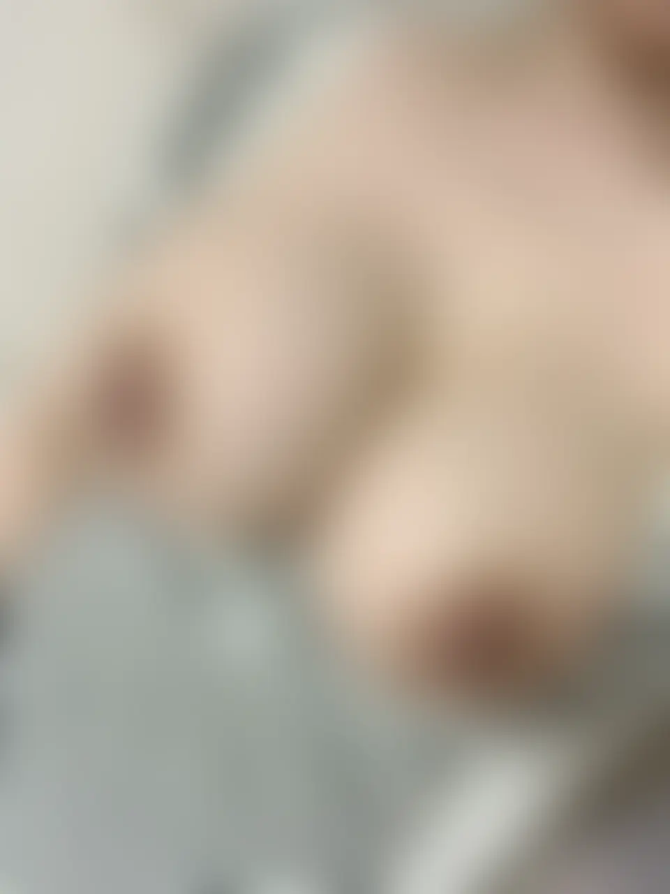 Hカップ人妻ゆみの借金返済物語「ポロリしちゃったおっぱい🥰 誰か舐めてください// 誰か舐めてください//」の投稿サムネイル