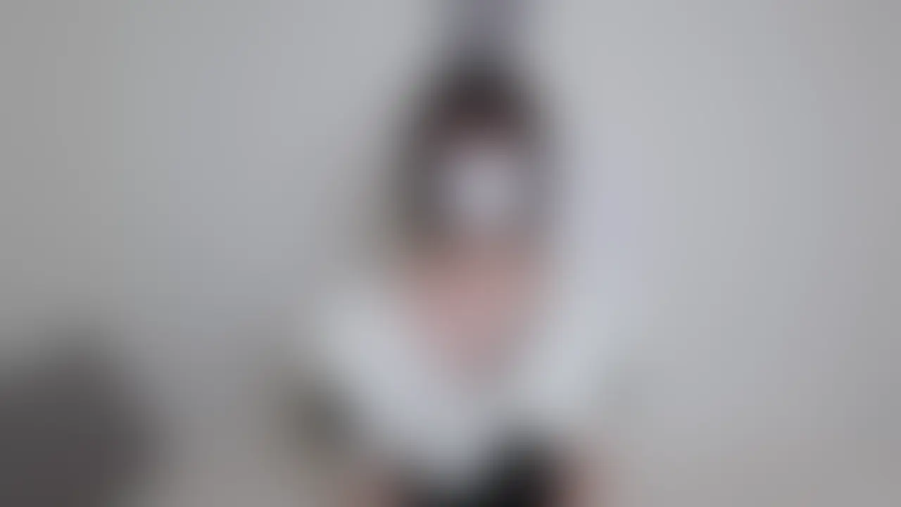 【新作】話題のコスプレイヤーのコスプレでオナニーをする、の巻
🔇鹿乃つの (2/2)