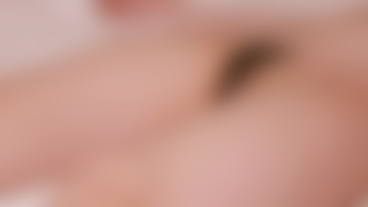 ぷにぷにたまごマッサージ⑤最終
ウブな一般女性さん。
声を殺して反応を控えていた彼女ですが
少しボルテージが上がってきました☆
お顔は出せませんが、
スイッチがONになった感じが腰の動きから伝わってきますね☆ (2/2)
