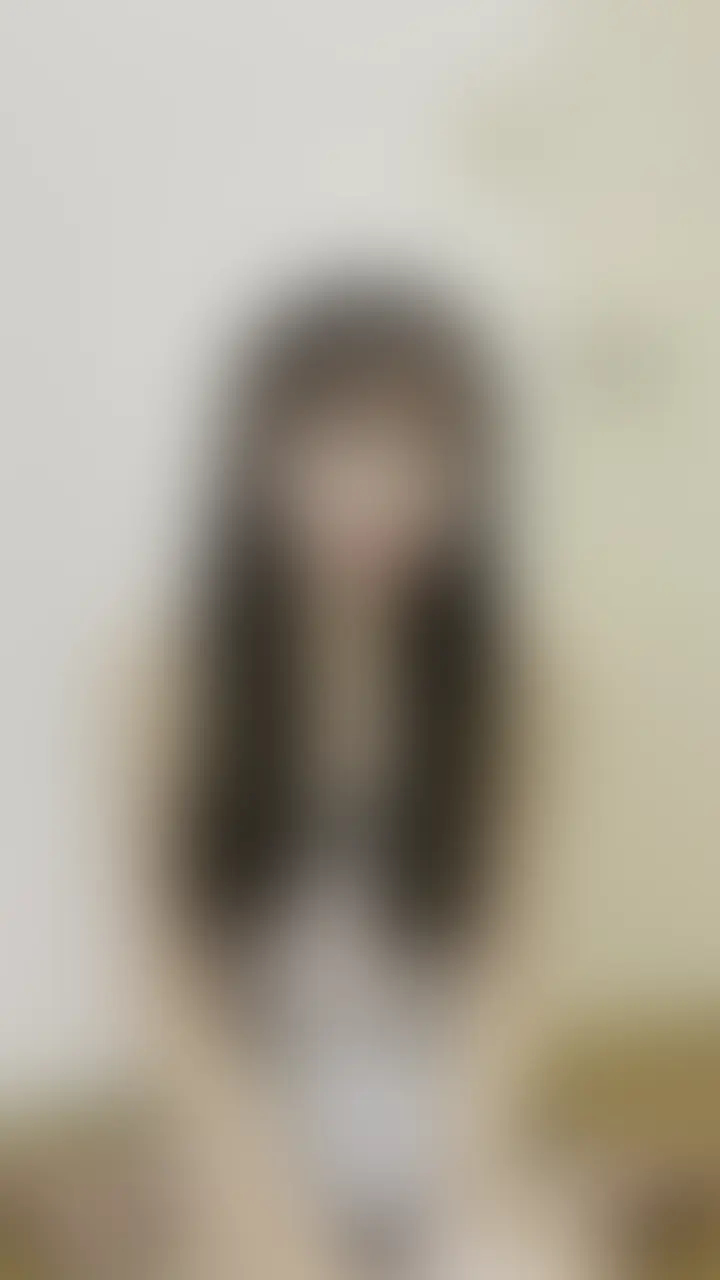 母乳メイドのご奉仕🤍ご主人様のためにミルク出しちゃいます…///
右の【いいね】や【保存】もしてくれたらうれしいです🤍
あやねの動画の中で大人気のメイドコスをまたしてみました…!
産後は初めてです🤍
コーヒーにミルクを入れるところから始めて、
乳首に鈴付のクリップを…///
乳首激弱のあやねは……
ここではもう言えません。。笑
メイド、母乳、乳首、おっぱい好きの方に
特におすすめの動画になりました!
あやねメイドにご奉仕させてくださいね🥺 (2/2)