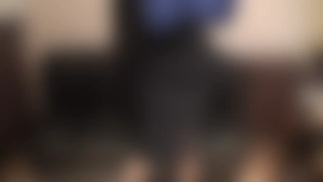 今回はSNSで知り合いましたかわいい、そして性格最高のamiちゃんとの
H動画です。
＊いいね。保存ボタン嬉しいです！！
童顔とよく言われるそうで、なるほどです！画像を送ってくれた写真より”かわいい”！
撮られる事に少々興味があって・・・カフェのバイトも休みという事で本日にいたりました(^^)
ハミカミながらも全裸披露してくれました。
裸を見せられるとy↑こうなっちゃいますよね・・・。(^^)
『クリちゃん、大きくなってきてる～～』
クンニ、手マン、
ズボズボフェラ奉仕！
・太いの、硬いの、長いのどれが好き？
『全部～～』
・・・・欲張り！！
『いっぱい気持ちよくしてあげる・・・。』
たまらん～～
ベッド行こ～～ (2/2)