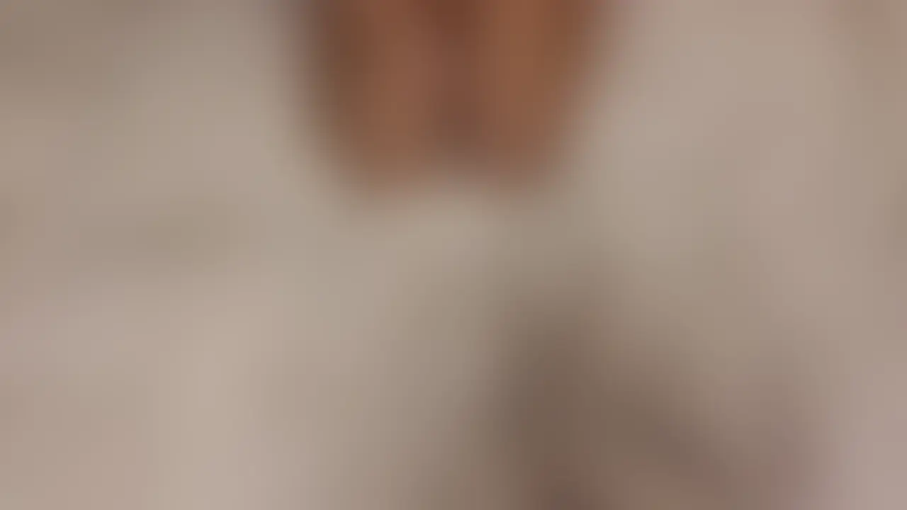 サンコーシルキーフィットマイクロ
サイズ5.5になります。
⚠️女の子はずっと下着姿になります
⚠️今回の女の子は痴女系ではないので喋りませ
ん
【動画内容】
1.女の子が手袋をつける
2.女の子が男の上半身や股間を触る
3.男の下着を脱がし手コキ(乳首舐めもあり)
4.フェラ(別アングル2シーン)
5.女の子がローションをつける
6.両手使って手コキ
7.乳首舐め手コキで射精 (2/2)