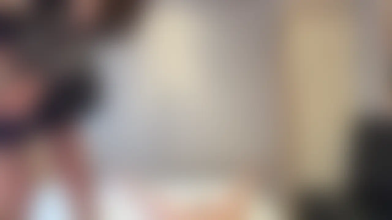 未公開動画をずっとあげないままなのももったいないのでファンクラブだけあげちゃお。
踏むだけで射精させてほしいってリクエストきてたんだけど、痛みが勝っちゃって難しいみたいだねー。
気持ちよくしてあげてるつもりなんだけどなー?❤️笑
わたしの技術不足もあるんだろうけど、
ドがつくほどのマゾくんならいけちゃうの?笑
Since it’s a waste to keep the unreleased videos to myself, I’ll just post them on the fan club.
I got a request to make someone cum just by stepping on them, but it seems the pain wins, so it’s kind of difficult 💦
I thought I was making them feel good though? ❤️ lol
It’s probably my lack of skill too , but maybe it could work for someone who’s an extreme masochist? lol (2/2)