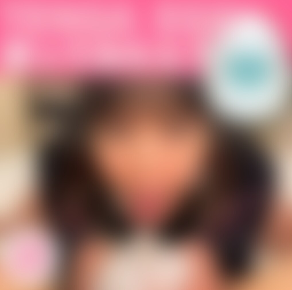 TENGA EGGを使ってみたら?
みなさんTENGAは使ってますか?
一人で使っていても気持ちいいあのTENGAを美女に渡してみた。
そのままカリに被せると思ったらひっくり返して
イボイボで刺激しながら手コキ。
唾液と混ざり合って初めての感触!
そのまま先っぽだけチロチロされてもう発射寸前!
しゃせいはもちろんTENGAに!
そしてそのTENGAをひっくり返してザーメンお掃除ごっくん。
あぁ最高すぎです。 (2/2)