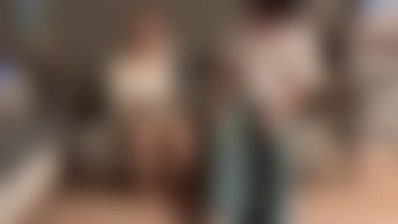 【金髪ネイリスト/Dカップ/23歳】
原宿のネイルサロンで働きながら夜は渋谷のガールズバーに出勤してる金髪美女がエロすぎた。
※いいねとブックマークが多かったら顔出し動画公開! (2/2)