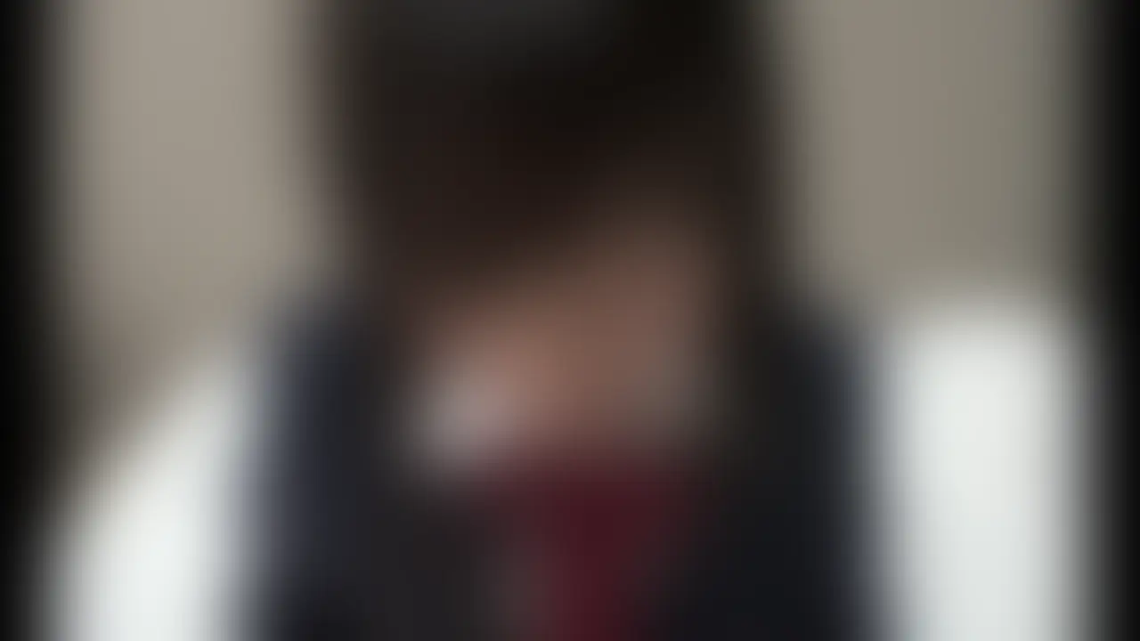 真面目でおとなしい性格の、未だ男性経験のない18歳です。
好き放題させていただきましたが、それに見合うだけの報酬は支払っているつもりです。
男2人に激しくハメられ、途中で心が折れそうになる場面も。
手加減なしの行為に、時折目に涙を浮かべながらも最後まで頑張ってくれました。
少しかわいそうにも思いましたが、好きな方にはたまらない映像かと思います。
ルックス抜群の子ですので満足していただけるのは間違いなしかと。
数量限定の販売とさせていただきますので、ぜひお早めにご購入いただければと思います。 (2/2)