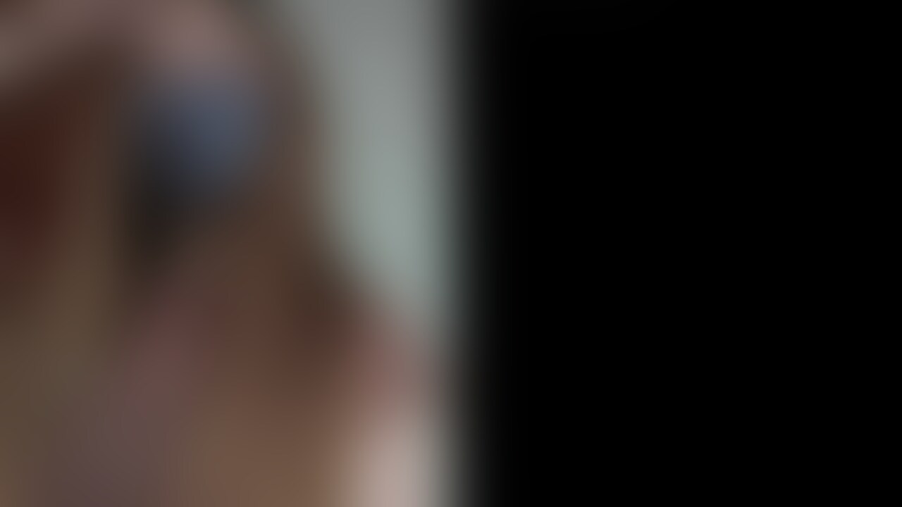 貧困女子さんを一日貸し切りデートさせて頂いた時の待ち合わせのカフェでの出来事です。
途中から個室に連れ込んでめちゃくちゃにしてます
真面目で頑張る子の体に色々と仕込んでいくのはやはり楽しいですね。
体の反応も非常に素直で声を抑えられずまた潮吹き体質の片鱗をみせております。
私事ではありますが素直で優しい子の体や心まで塗り替えていくのがとても大好きです
※色々映ってしまうとよくないものがあったので黒塗りやモザイクが多くやや見にくい所がありますがご了承ください (2/2)