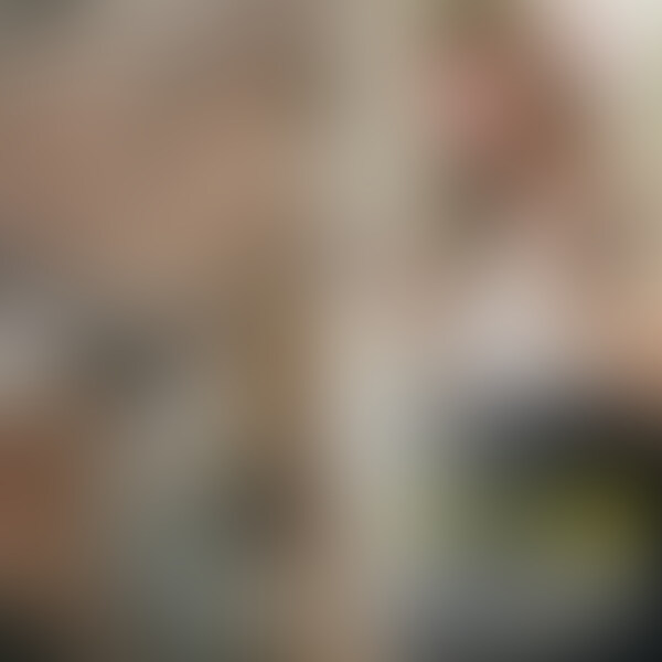 アイドル級美人保証。フェラチオだけじゃもったいない!ガチ貸し出し緊張の【他人棒】 話を聞くとガチで№1キャバらしい。
この子の前作はこちら!
はっきり言ってめちゃくちゃ可愛いです。。。
https://myfans.jp/posts/9a983226-9f8b-4d5b-9650-807d8c7e7f5d
前作を見て頂いている方にはもうこの子の可愛さはわかっておられると思うのですが。
はっきりって可愛い&美人です!
前作はフェラのみでおっぱいまでしか登場しなかったですが、ありがたいことに評判も良くて
お願いしてお願いしてさらにお願いしてハメ撮りさせてくれることになりました。
彼女も他人棒は初めてらしくめちゃくちゃ抵抗していたので今後撮れるかどうかはわかりません(^▽^;)
でも頑張ってくれました!
正直こちらも大興奮w
でも彼女は大緊張w → 仕方ないですね(^^♪
おっぱい揉むだけで声は出てきてだんだんと感じてきてることは分かります(・∀・)ニヤニヤ
そしてあそこは大洪水
小さめコリっとした乳首にめちゃくちゃ手入れしてあるパイパンが露わになって行きます。
彼女のフェラをじっくり見たい!という方には前作をお勧めします。
なんせここは素人フェラチオ専門店なのでw
しかしながら極まれに彼女のようにハメも頑張っています。
可愛いちゅぱフェラですw前回は自宅なのでまだリラックスしている雰囲気なのですが
今日のフェラは緊張の他人棒。たまにカメラを見てくれるのがかなりいい!
そして念願の、、、、、
正常位からがマスト!
許可有の他人棒は如何だったでしょうか???
心はやけくそか緊張か、、、可愛い声で喘いでくれますね(*´з`)
しかもキャバクラでお客さん沢山抱えてるだろうにホントすいません。。。
緊張の中本当に頑張ってくれました。
彼女には感謝しかありません(^^♪
また出てくれるのか聞いてはみましたがわかりませんねぇ。
でも白いもちもち肌に控え目なちっぱい乳首、細いウエストにパイパンまんこ
忘れません!
こちらも好評でしたら再度土下座してでも出演交渉いたします! (2/2)