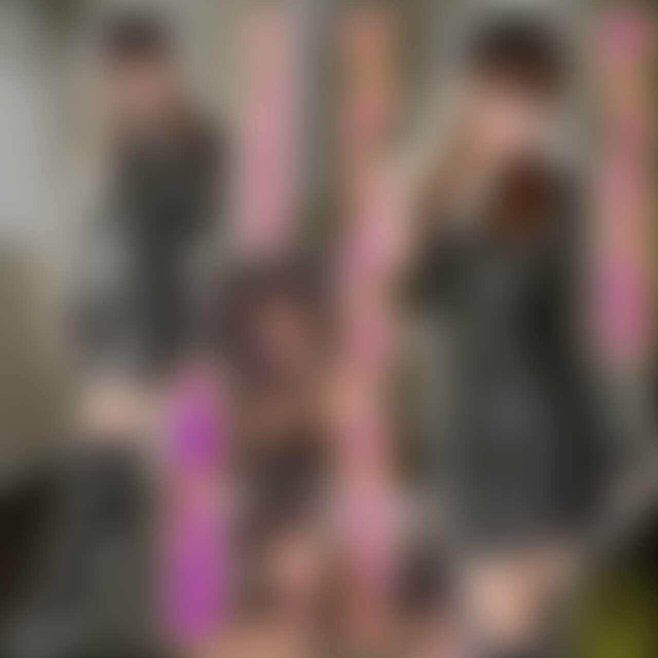 【レザーJD】おしゃれ大好きツンデレフルレザーれいちゃん フェラチオ大量口内発射
革のベレー帽が可愛い全身レザーコーデのれいちゃん いつ会っても可愛いガーリーファッションですが秋冬は必ず1アイテムレザーをワンポイントに取り入れるというこだわり派!特徴的なナポレオンレザージャケットの肌触りがヤバイ!革のきしむ音がすごくて直ぐにイキそうになりましたそんなおしゃれなれいちゃんはとにかくHが大大大好き!でも素直にエッチしないでまずは男の反応を楽しむというツンデレ小悪魔キャラです 今回はレザー帽は脱がさずにフェラしてもらいました レザーで覆われた頭が上下に動く様子がとっても良い眺め あっという間に口内発射しちゃいました 色んな角度からレザーフェラ撮ってますのでお楽しみ頂けると思いますよ (2/2)