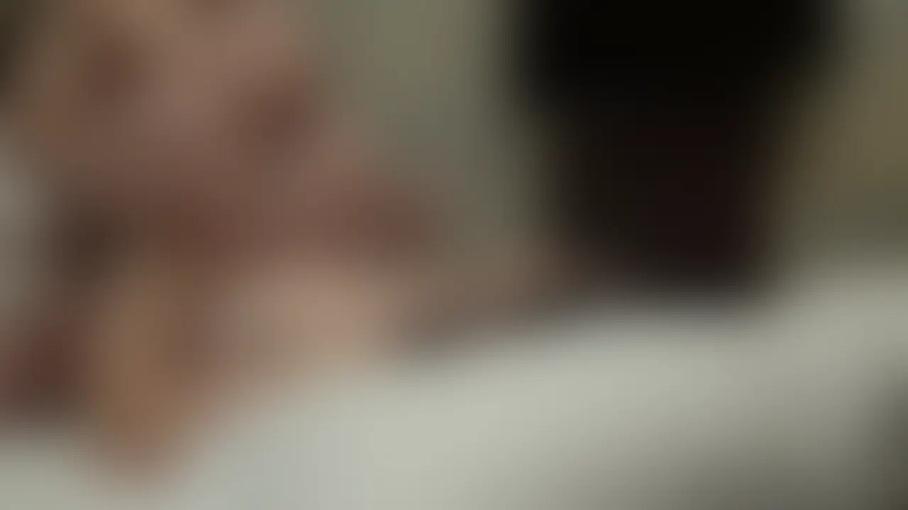 正常位で無断中出し後、大好きな指で締めるプレイ。
中出しはしっかり確認できます。
まさに快楽に溺れて無避妊でも何も言わなくなるパターンです。 (2/2)