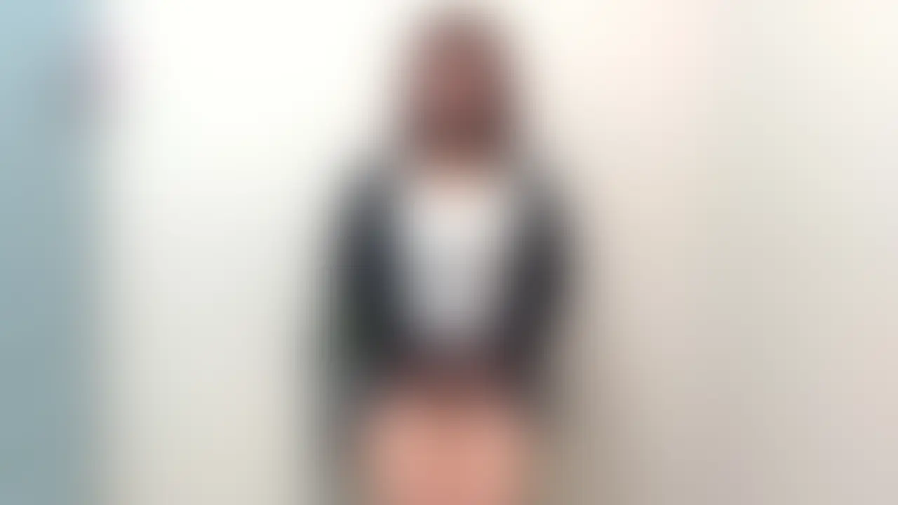 【下着紹介】歯科衛生士さん!24歳のともみちゃんから買い取った下着を紹介! (2/2)