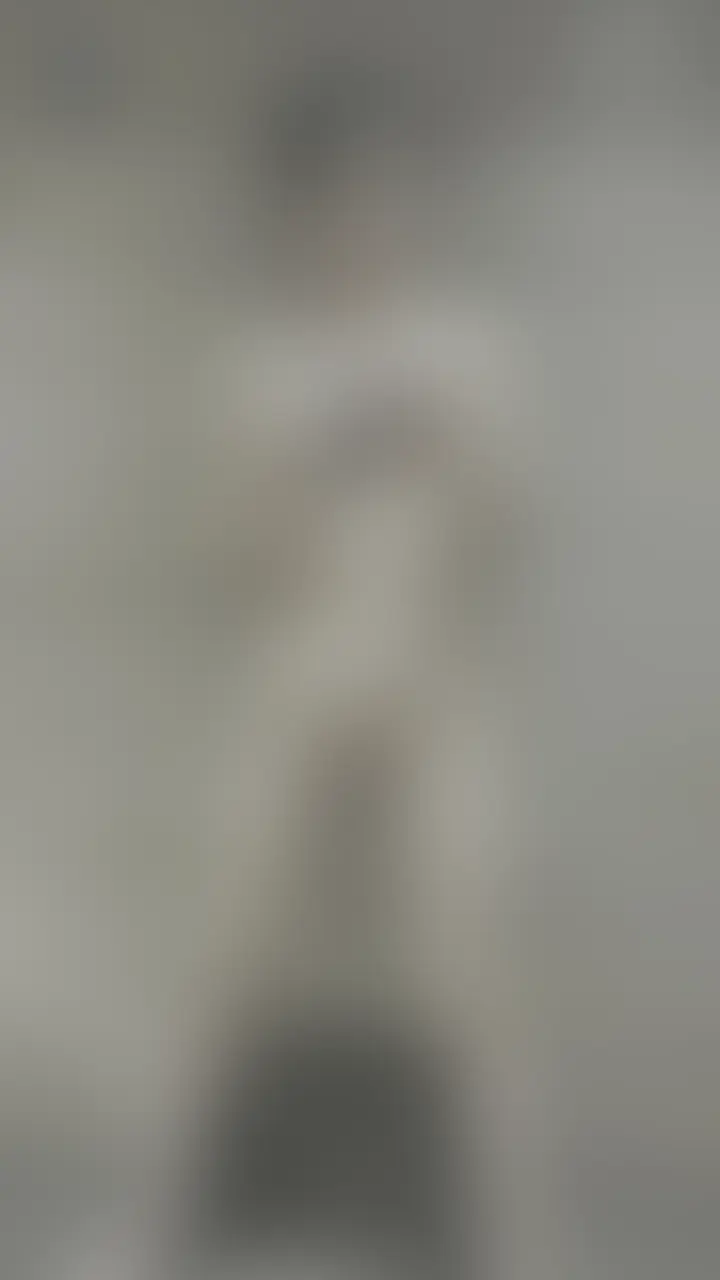 お疲れ様です、ももかです。
お風呂でオナニーした動画の続きになります。
今回は立ちオナニーで逝きまくり、、、
OLの日常オナニーみてね。
恥ずかしいけど見てください。 (2/2)