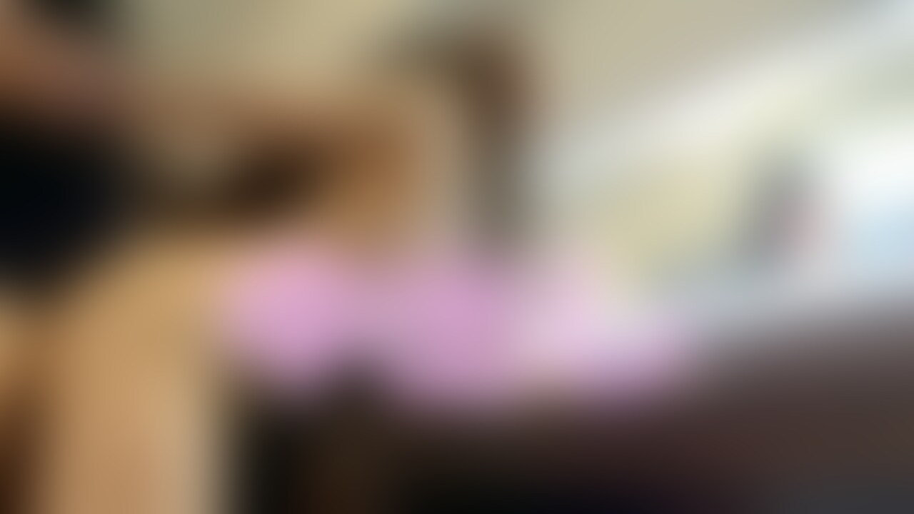 ナマハメ08元人気キャバ嬢が新社会人になって仕事帰りに、ほぼスッピンで撮影にきてくれました！

エロい身体を武器に悩殺！
初撮影に緊張気味でしたがおじさんの濃厚攻めに徐々に心を開いてくれてお構い無しにイラマチオ攻撃からのナマハメ！
突きに突きまくり最後は綺麗なパイパンのアソコに大量中出し！

2本以上ご覧になる方はプランご加入をおすすめします！ (2/2)
