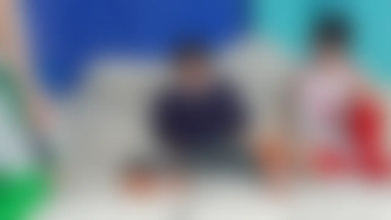 【顔出し有りバスケ部大学生×合法DKと３人ユニえっち】 sample 1