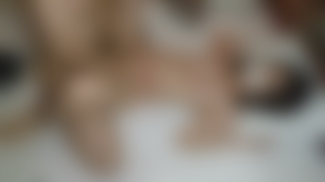 【素人個人撮影】小柄な彼女のとろとろまんこに中出し (2/2)