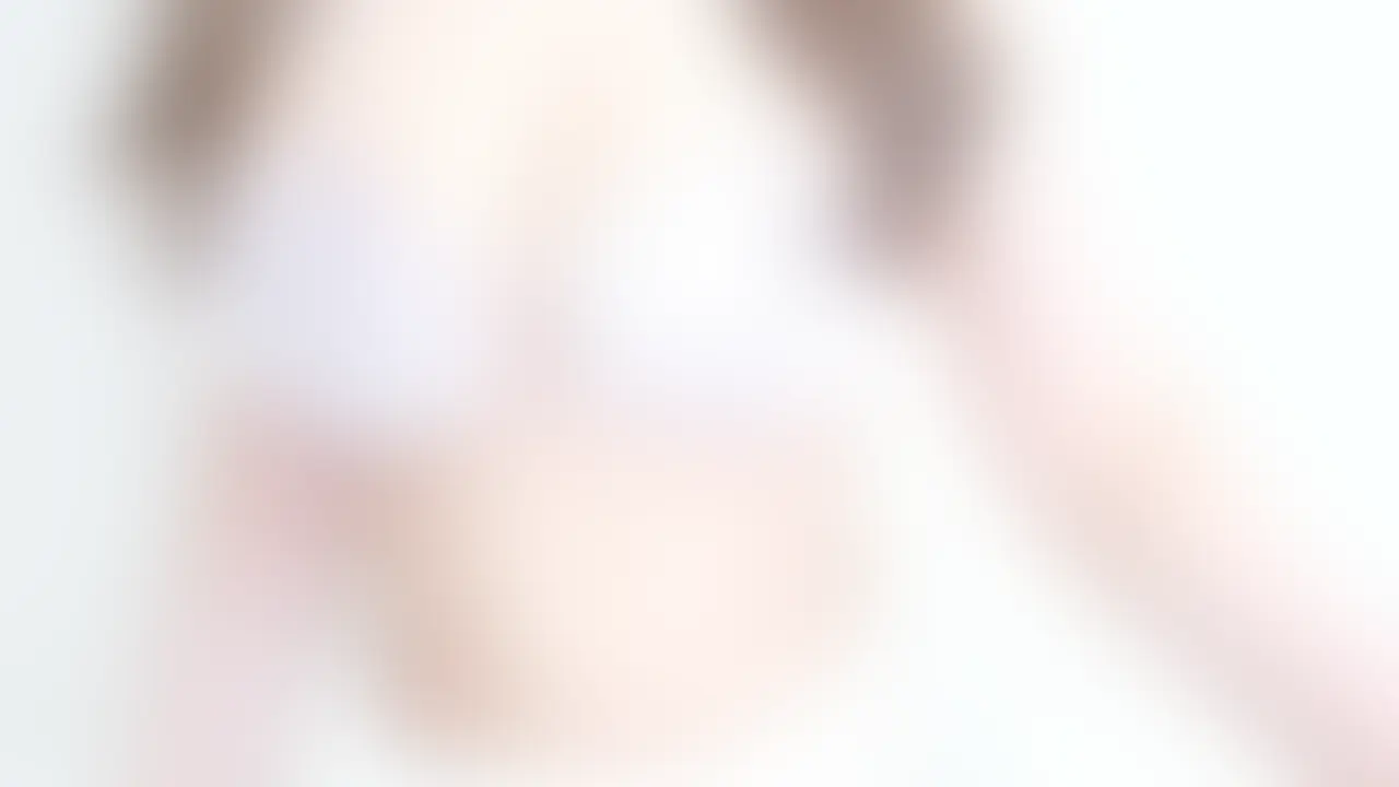 貝殻ビキニ🐚乳首解禁イメージ崩れちゃう動画Part66です👸🩷
今回もたっぷりロング動画になっています(⸝⸝⸝> <⸝⸝⸝)♡
SEXYな貝殻ビキニをぬぎぬぎして天然Iカップを乳首解禁で撮影しました🔞🤍
恥ずかしがり屋な私ですが、
この動画の中だけはイメージが崩れちゃう覚悟で
大胆にエッチな私を解放してます♡♡
新しく取り入れた乳首吸引のおもちゃや
ローションを使ったぬるぬるエロエロシーンなど、
ドキドキしていただける瞬間がてんこもりです🍓🫧
⚠️今回もかなり過激な内容です⚠️
・乳首責めオモチャ♡
・ローション手コキ♡
・フェラ♡
・ローションたっぷりパイズリ♡
・特大ディルドオナニー♡
最後は思わず力が抜けてしまうくらい
気持ちよくなってしまって
胸に発射されちゃってます😌💓
特濃ザーメンでぬるぬるになったおっぱいで
最後の一滴まで搾り取ってます♡
※顔や乳首を出すようになってからは
身バレが本当に怖いので今回も5日間限定割引での
販売とさせていただきます😖
自分の顔や乳首に特別な価値があるとは思っていませんが
多くの方に見られる不安からこの金額にしています。
そんな臆病な私を理解して応援してくださる皆さまには
いつも心から感謝しています🌈🤍
毎月変わらず応援してくださっている皆さま、本当にありがとうございます♡♡ (2/2)