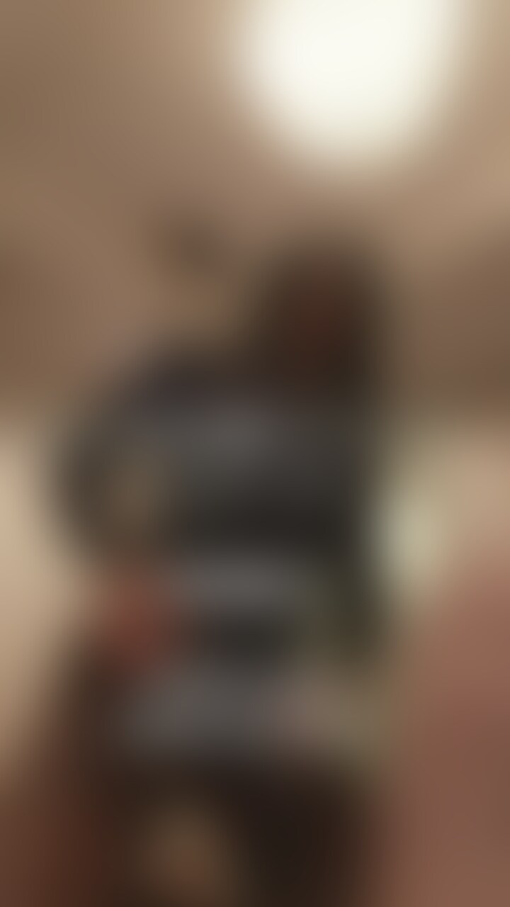バックから激しくペニバンファック‼️ペニバンファンは是非見て‼️ (2/2)